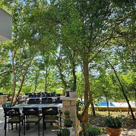 Green Hill Apartments Улцинь Екстер'єр фото