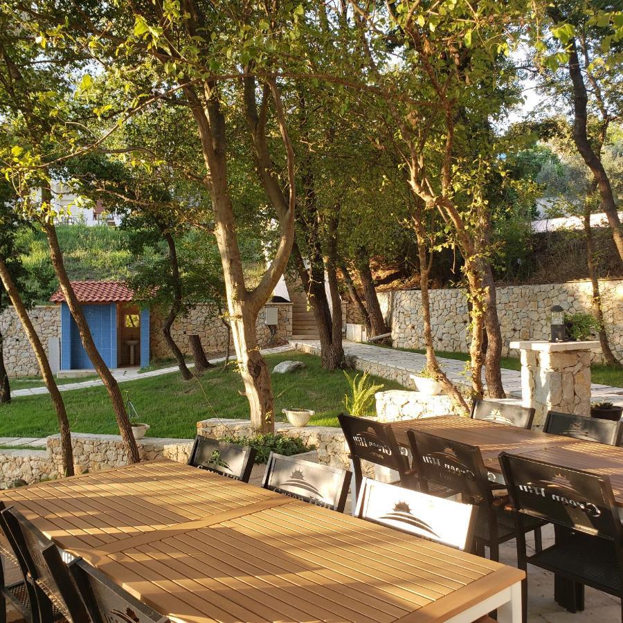 Green Hill Apartments Улцинь Екстер'єр фото