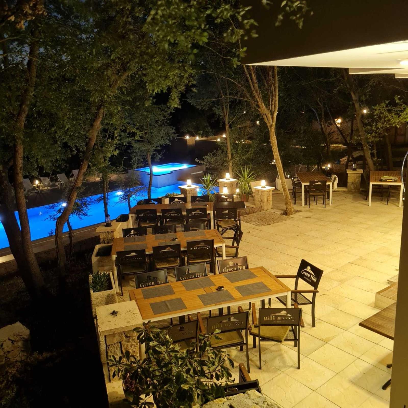 Green Hill Apartments Улцинь Екстер'єр фото