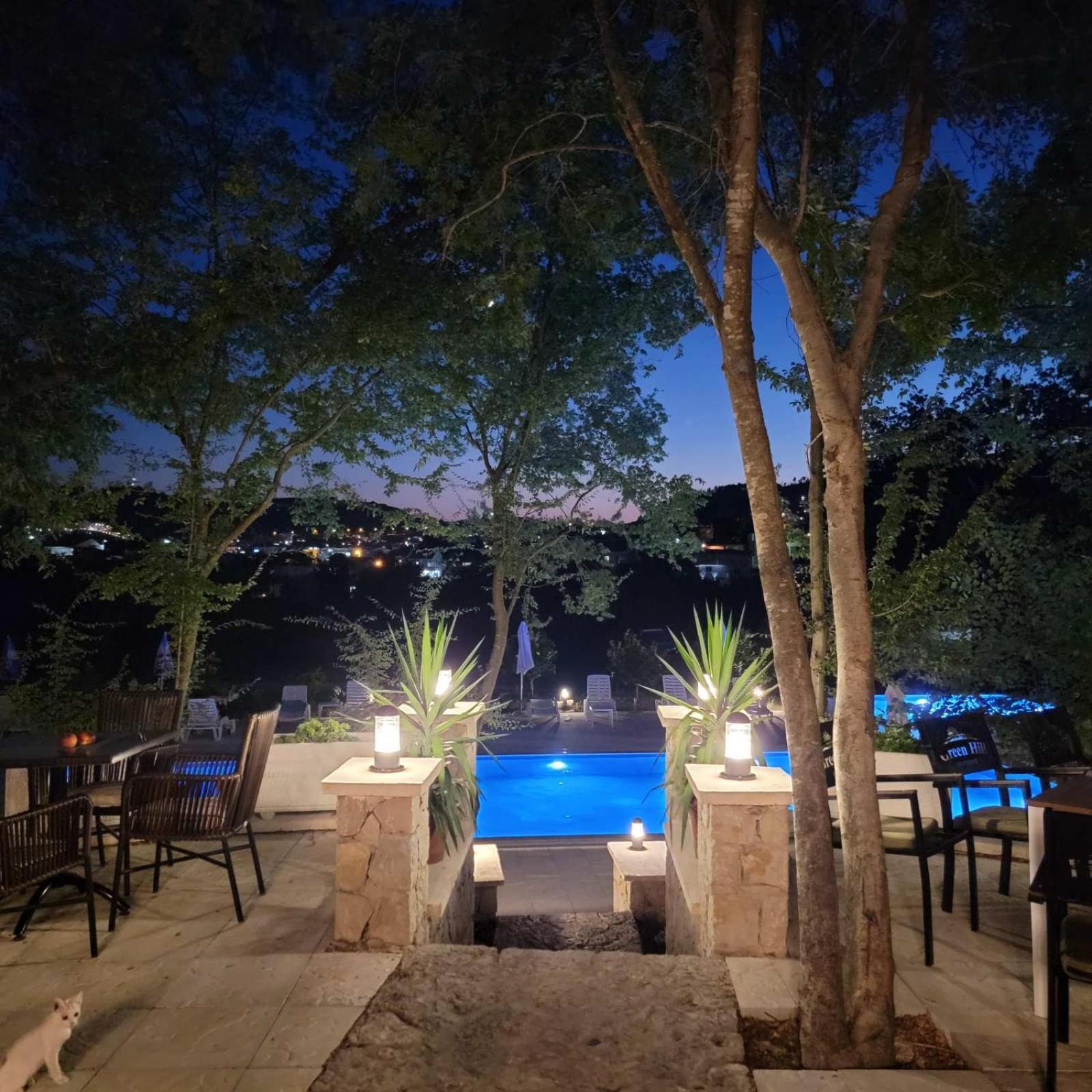 Green Hill Apartments Улцинь Екстер'єр фото