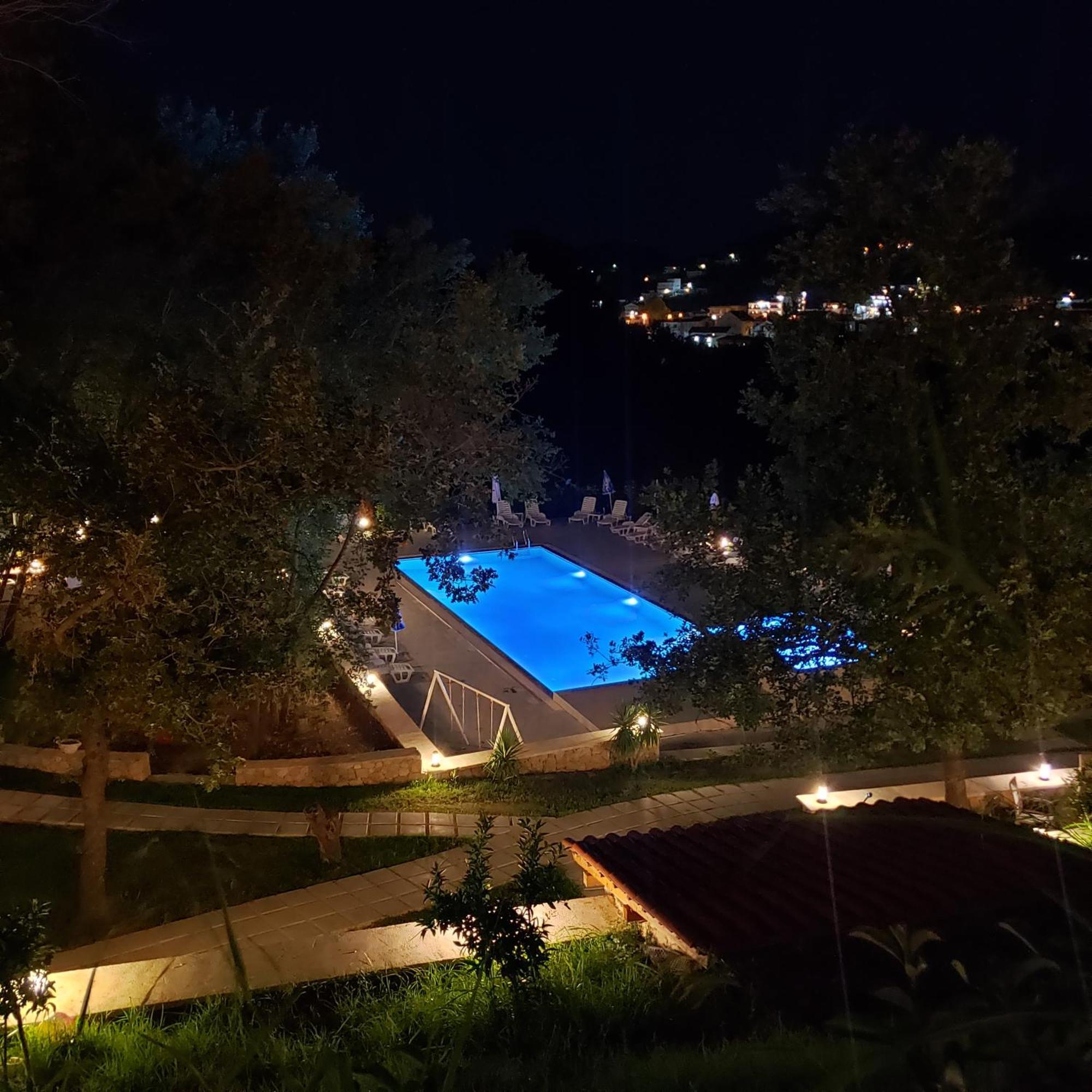 Green Hill Apartments Улцинь Екстер'єр фото