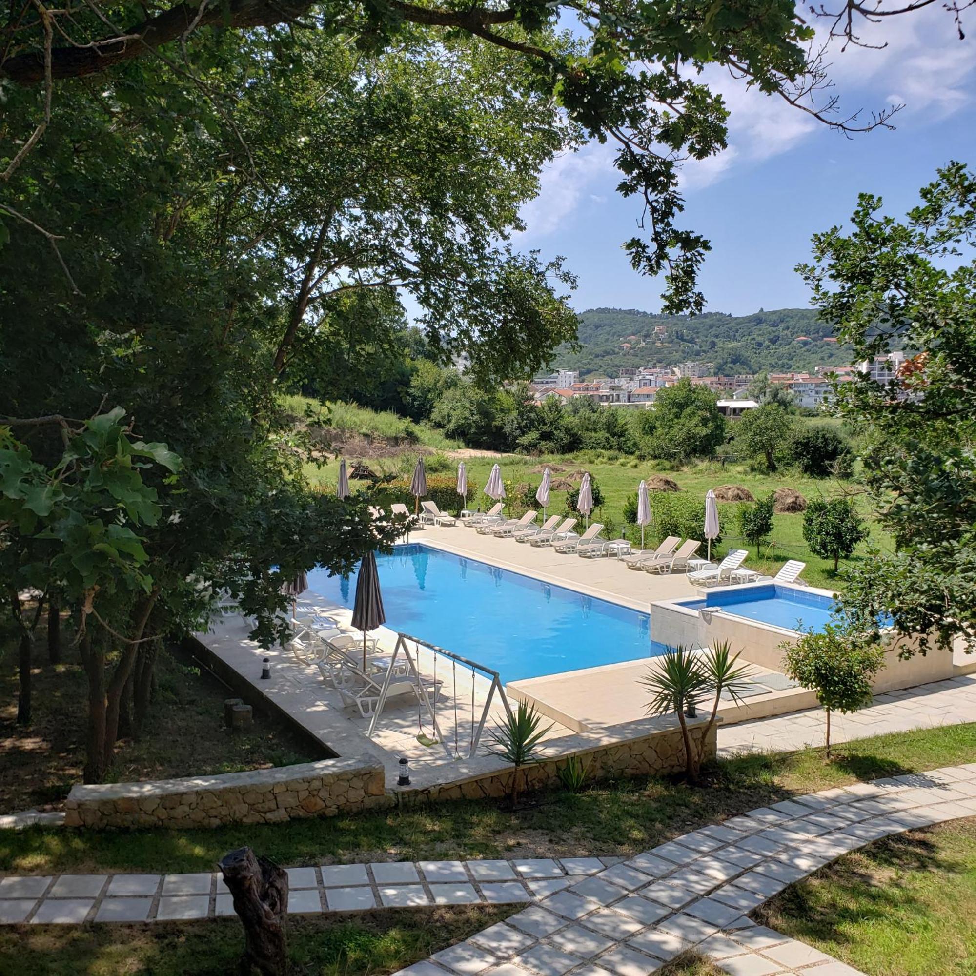 Green Hill Apartments Улцинь Екстер'єр фото