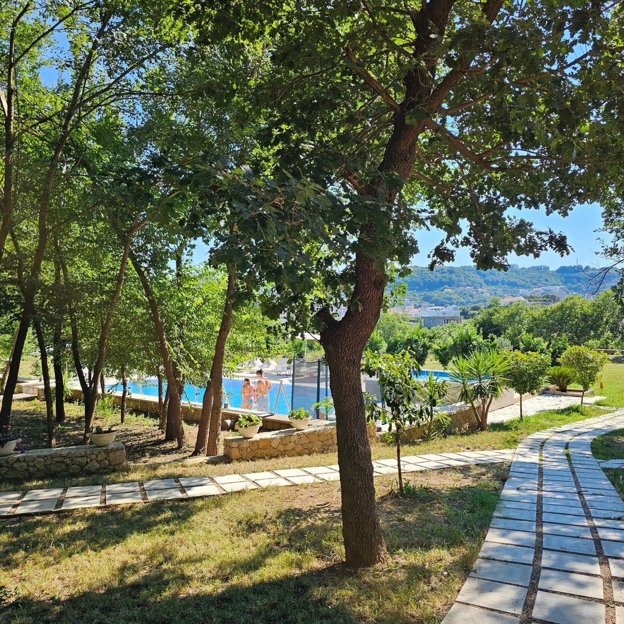 Green Hill Apartments Улцинь Екстер'єр фото