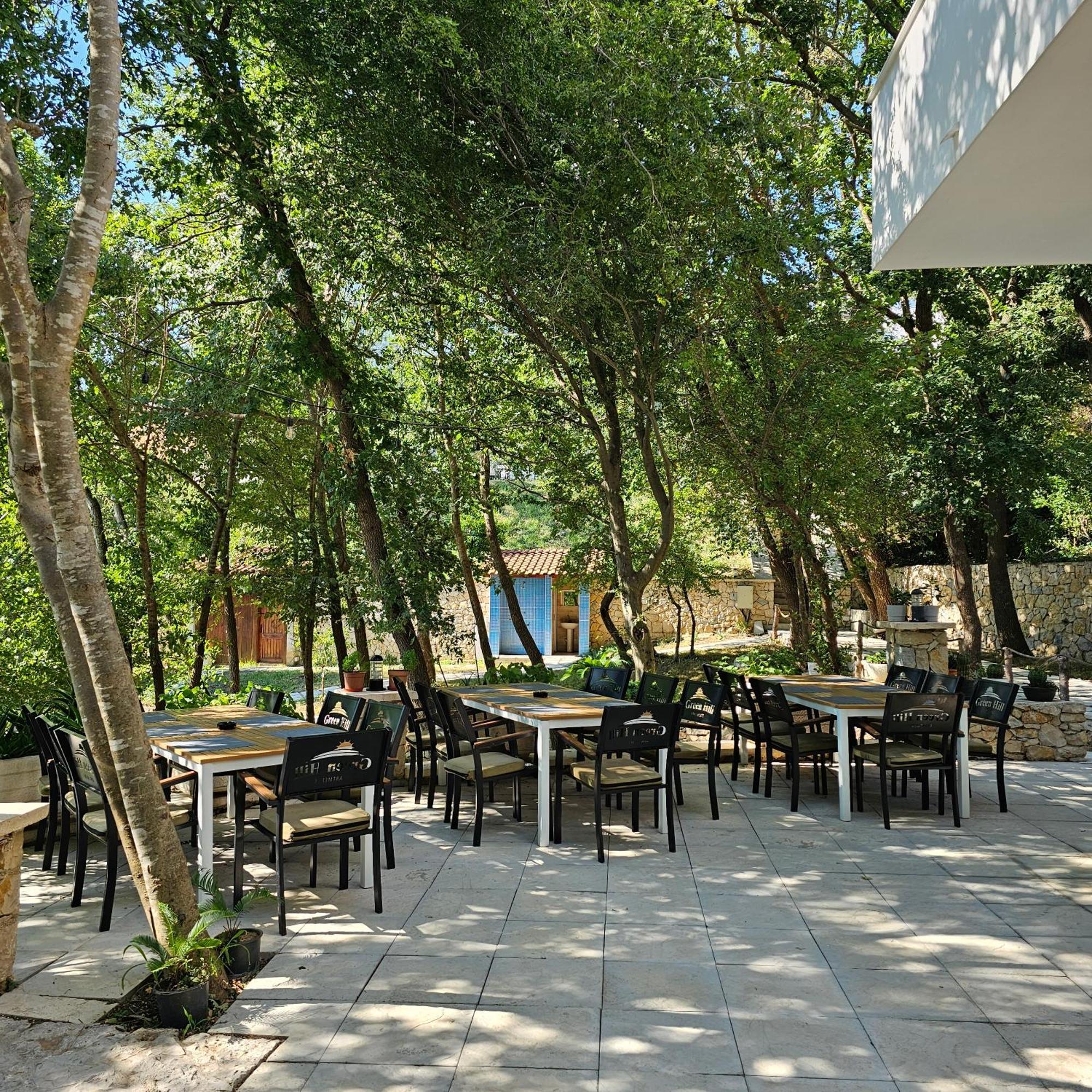 Green Hill Apartments Улцинь Екстер'єр фото