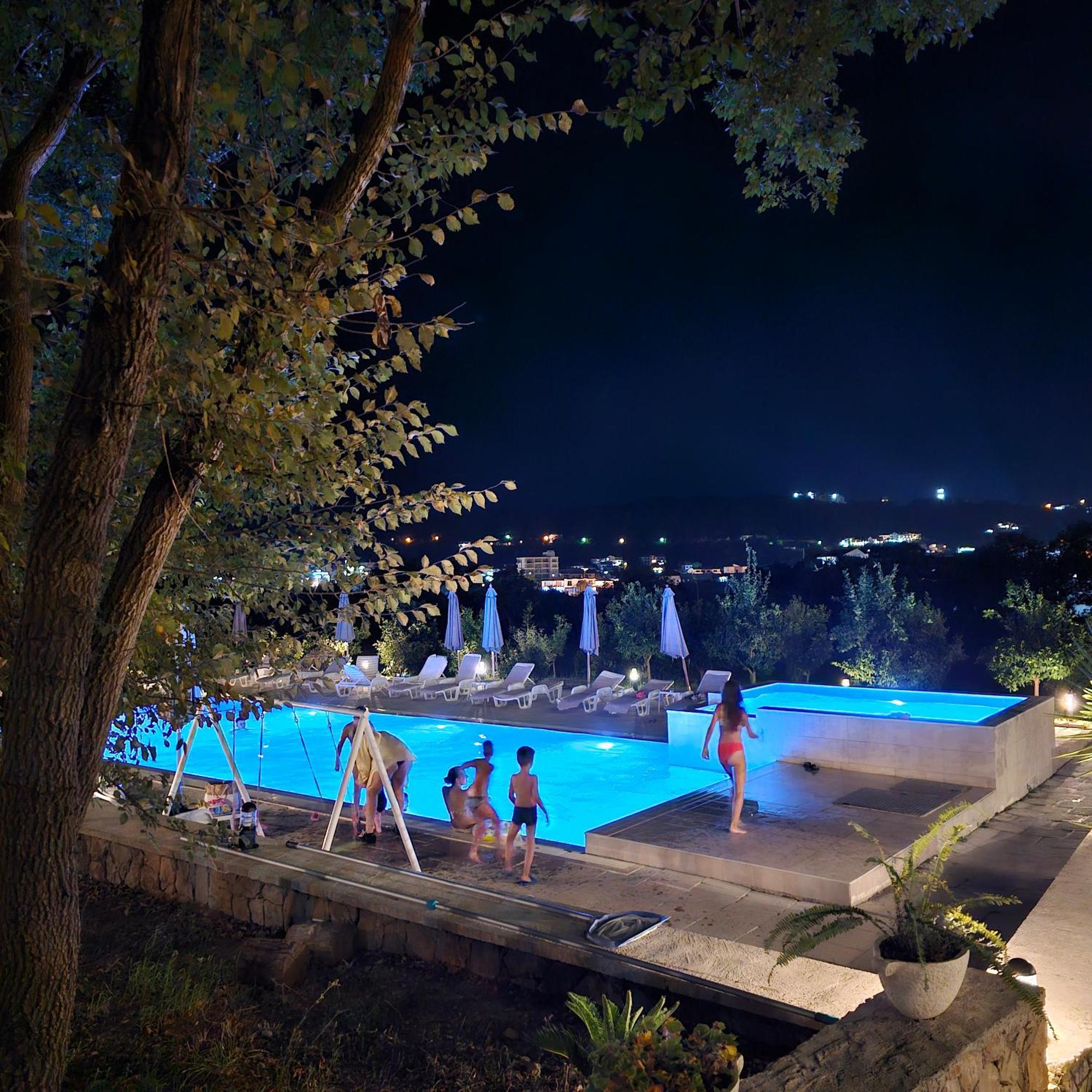 Green Hill Apartments Улцинь Екстер'єр фото